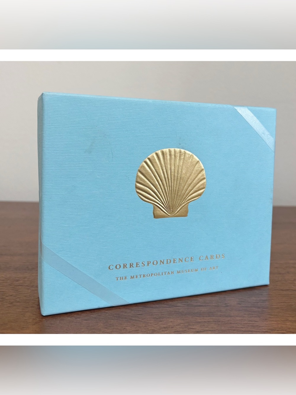 NEW Metropolitan Museum of Art Gold Embossed Shell Correspondence Cards
